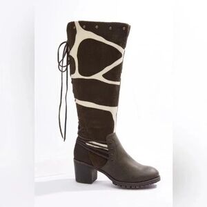 Cato | Giraffe Fur Lace-up Boots Various Sizes Available.
BOUTIQUE
